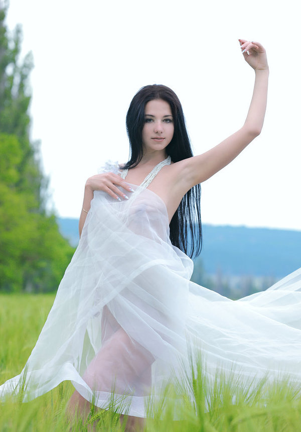 Лариса, 21